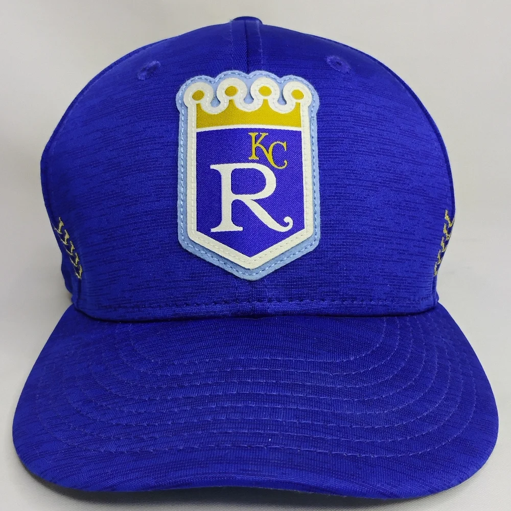 Men's New Era Royal Kansas City Royals 2024 Clubhouse 9FIFTY Snapback Hat